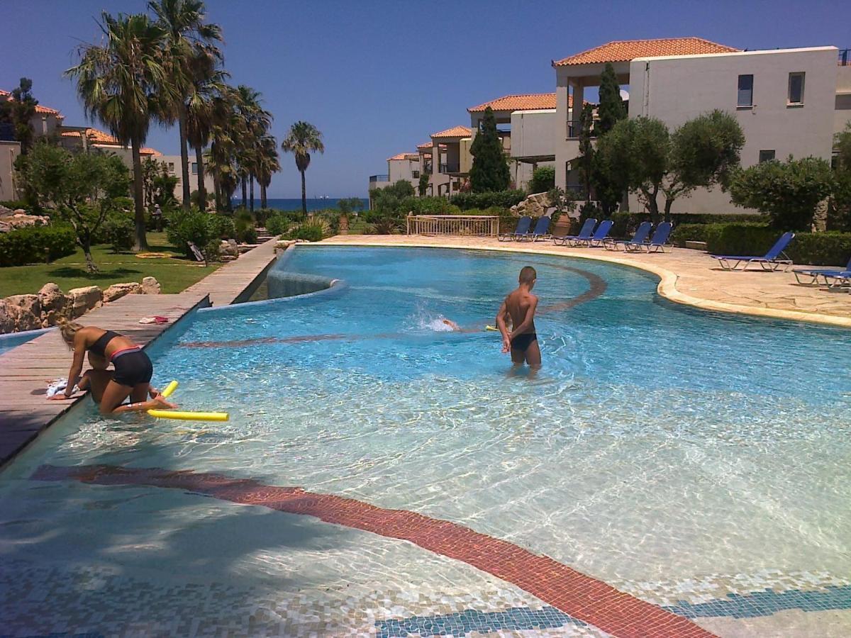 Apartament Leon Maleme Do 6 Os.アパートメント エクステリア 写真